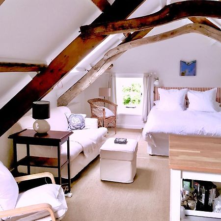 The Attic Apartment, Quay Street Studios Cardigan Exterior photo